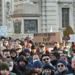 Rokotteita vastustavien mielenosoittajien mielenosoitus Ranskassa, Saksassa, Itävallassa ja Italiassa